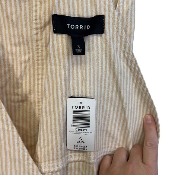 NWT 3x Torrid 3.5 Inch Stretch Linen Blend Shortall overalls pen mark on pocket - Picture 9 of 13